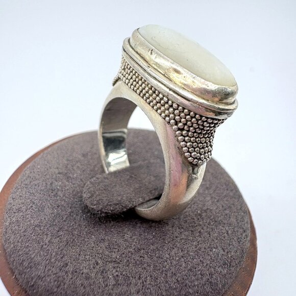 VTG Sterling Silver 925 Mother of Pearl Bezel Set Statement Ring Size 6.75 - Picture 3 of 8